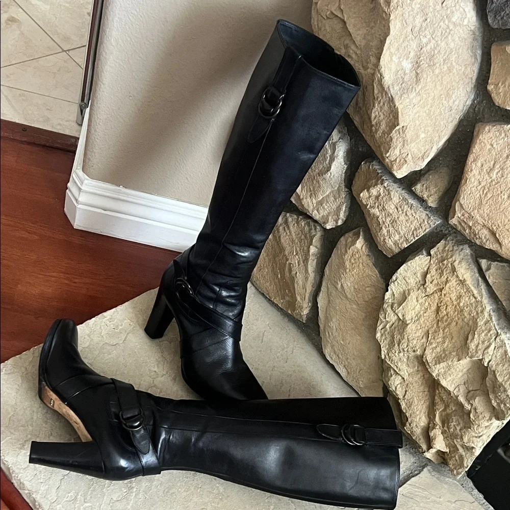 Black Leather Knee-High Boots - Picture 8 of 9